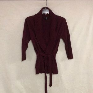 Burgundy tie close Cardigan
